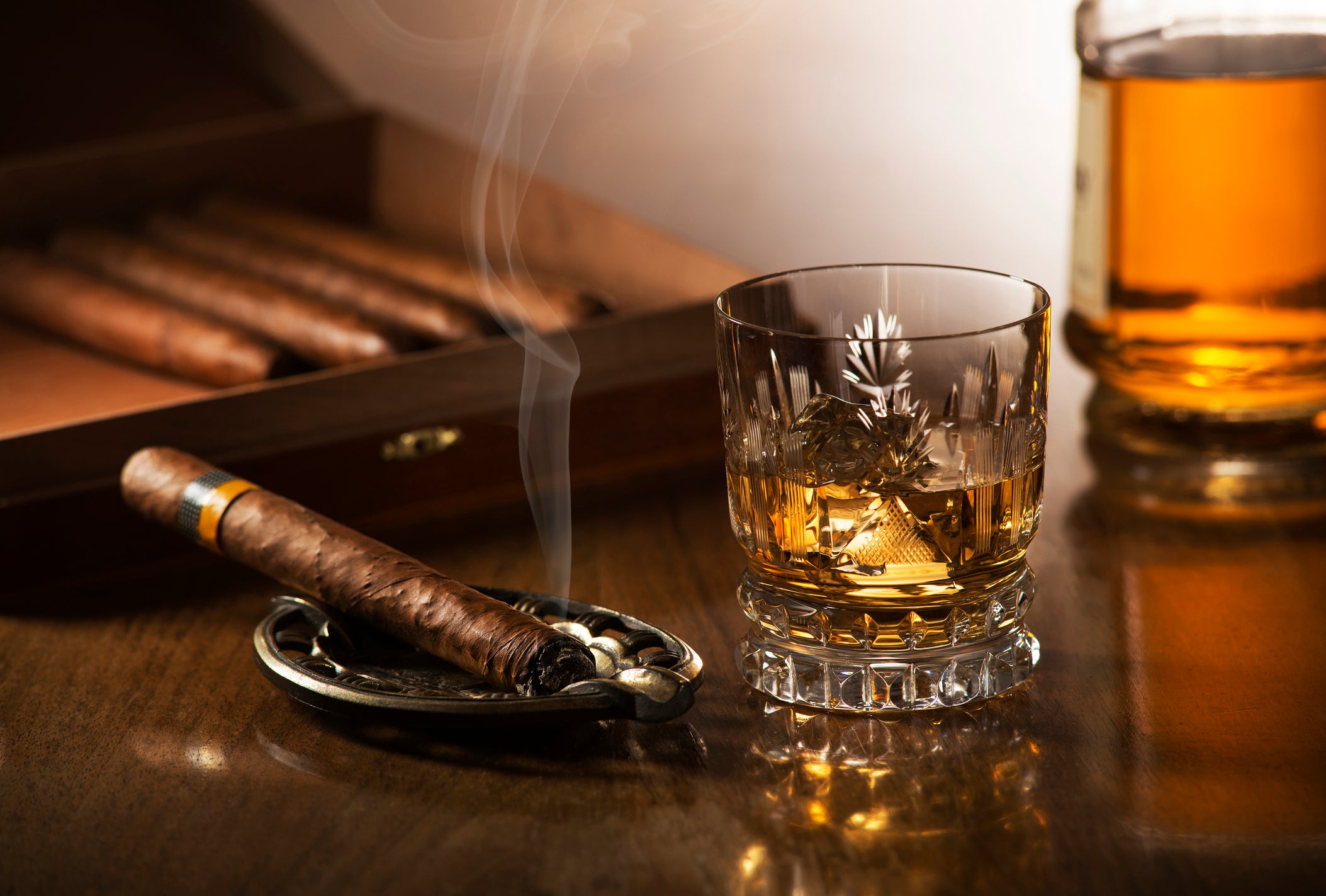 Top Cuban Cigars to Pair with Whiskey