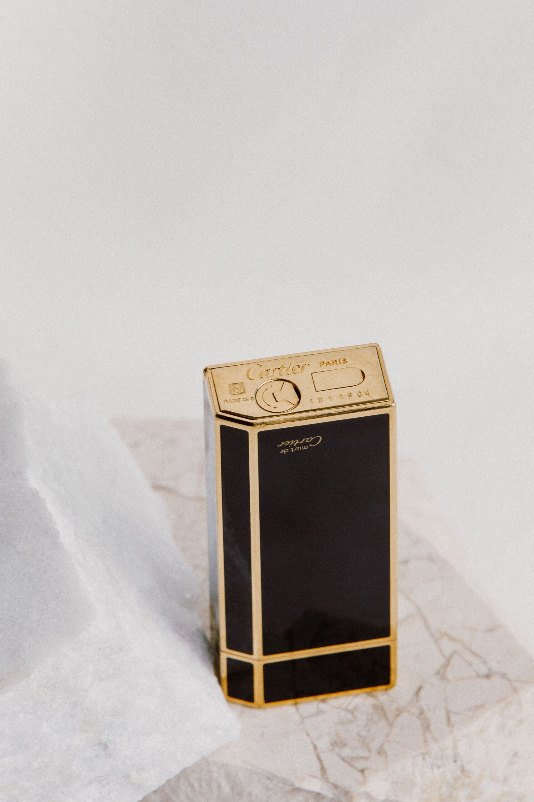Cartier Must de Cartier Vintage Collectible Black Lacquer Gold-Tone Lighter - Image 13