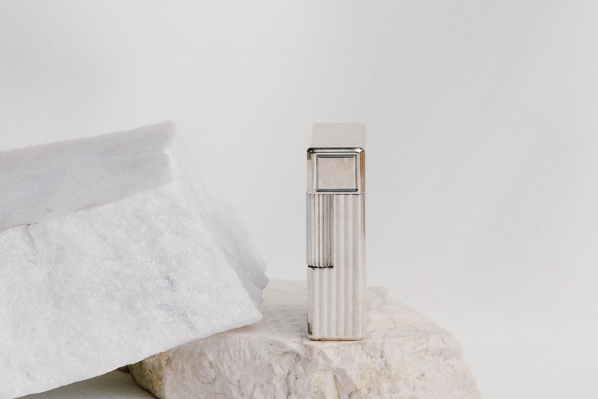 S.T. Dupont Ligne 1 Vintage Collectible Silver-Plated Ribbed Lighter - Image 2