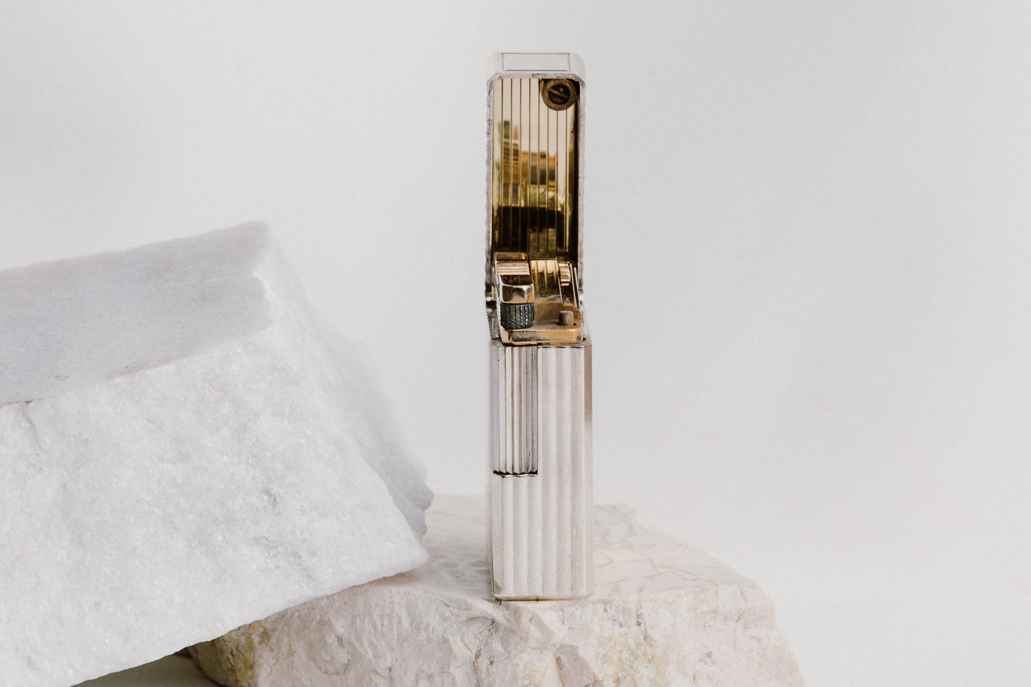 S.T. Dupont Ligne 1 Vintage Collectible Silver-Plated Ribbed Lighter - Image 6